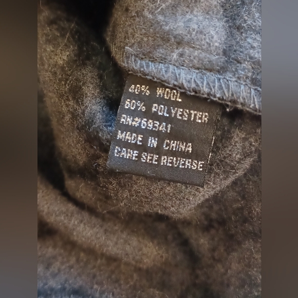 Vintage Lisa Abstract Pattern Gray and Black Blazer - Picture 3 of 10